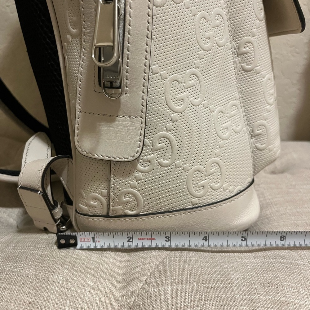 Gucci Backpack! - Picture 12 of 16